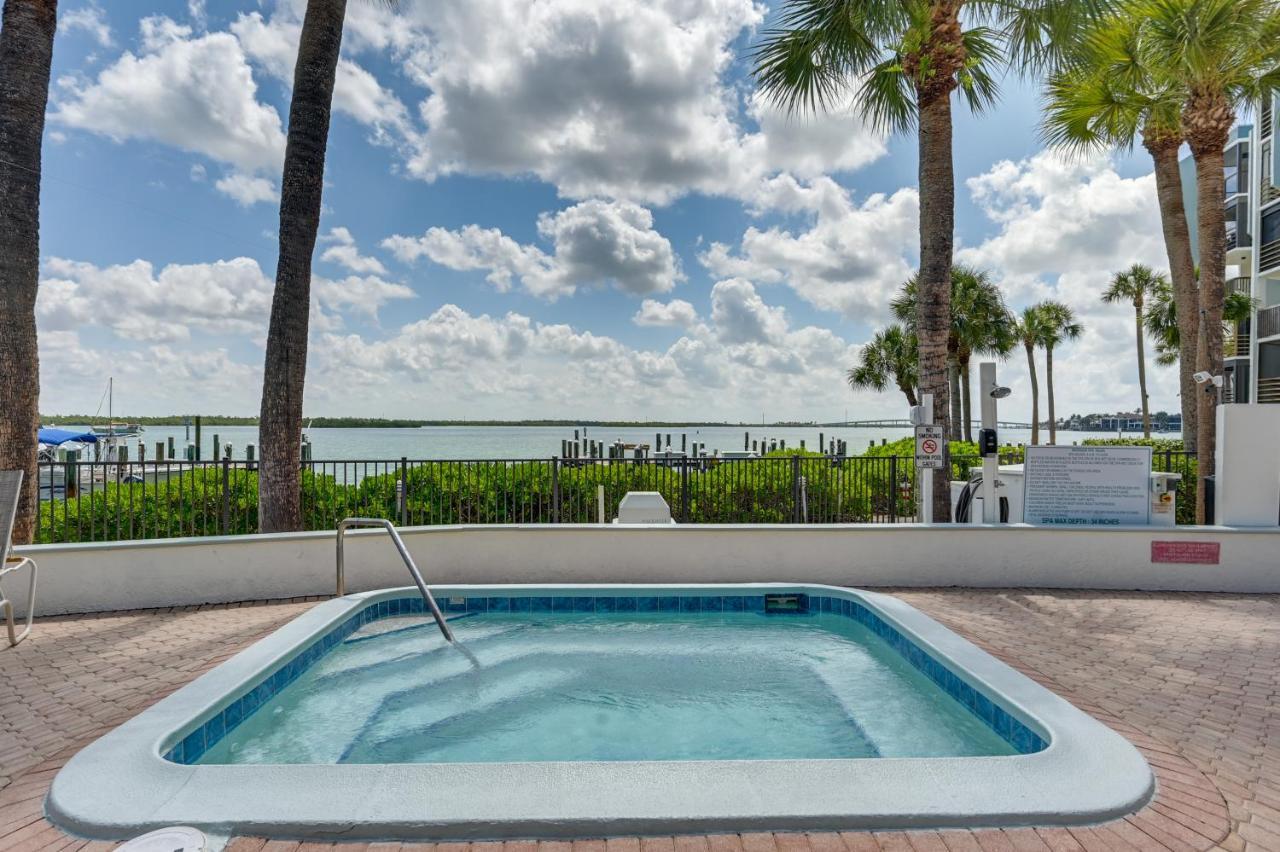 Coastal Marco Island Condo With Club Amenities! Eksteriør billede
